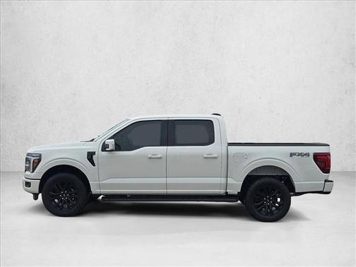 Star White Metallic Tri-Coat 2026 Ford F-150 Lariat