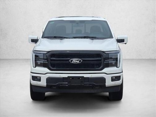 Star White Metallic Tri-Coat 2026 Ford F-150 Lariat