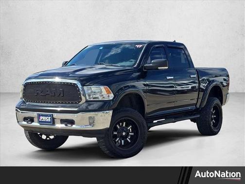 Brilliant Black Crystal Pearlcoat 2017 RAM 1500 Lone Star