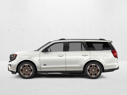Star White Metallic Tri-Coat 2026 Ford Expedition King Ranch