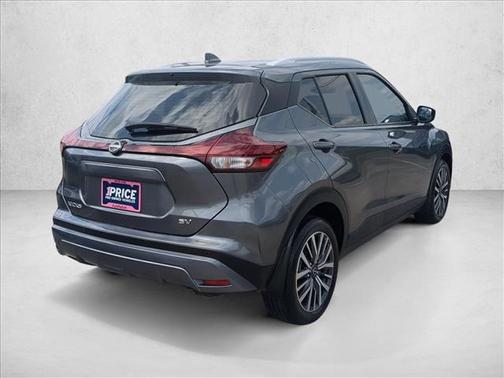 Gun Metallic 2024 Nissan Kicks SV