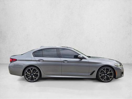 Skyscraper Gray Metallic 2023 BMW 530 i