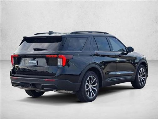 Agate Black Metallic 2026 Ford Explorer ST-Line