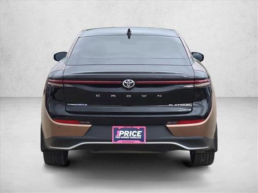 2023 Toyota Crown Platinum