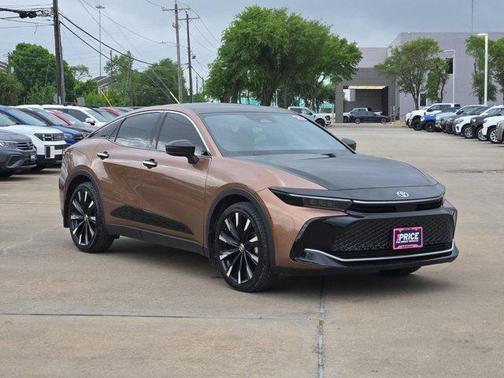 2023 Toyota Crown Platinum