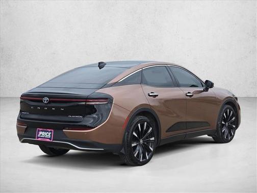 2023 Toyota Crown Platinum