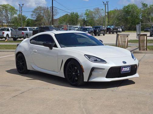 Halo 2025 Toyota GR86 Premium