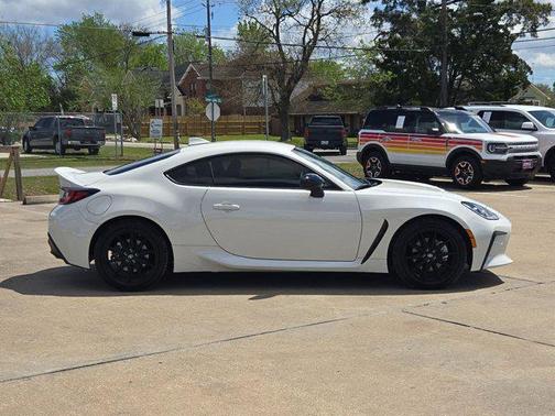 Halo 2025 Toyota GR86 Premium