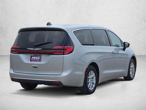 Silver Mist Clearcoat 2024 Chrysler Pacifica Touring L