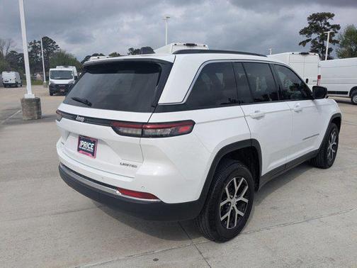 Bright White Clearcoat 2025 Jeep Grand Cherokee Limited