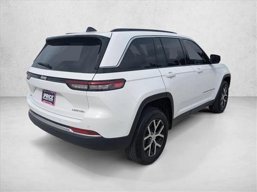 Bright White Clearcoat 2025 Jeep Grand Cherokee Limited