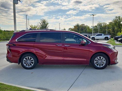 Ruby Flare Pearl 2023 Toyota Sienna XLE