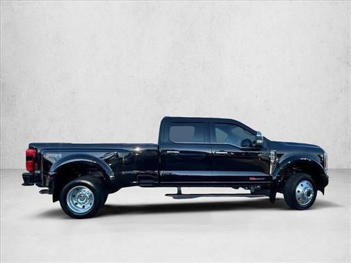 Agate Black Metallic 2024 Ford F-450 Platinum