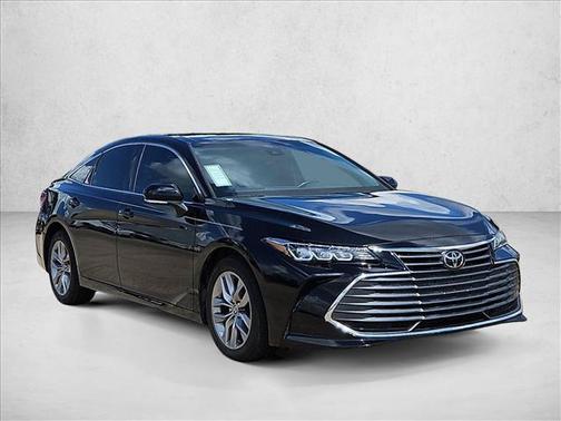Midnight Black Metallic 2022 Toyota Avalon XLE