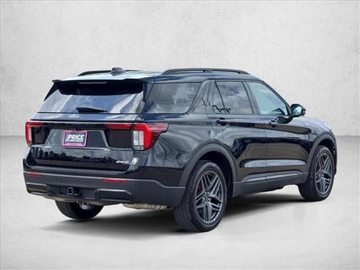 Agate Black Metallic 2025 Ford Explorer ST-Line