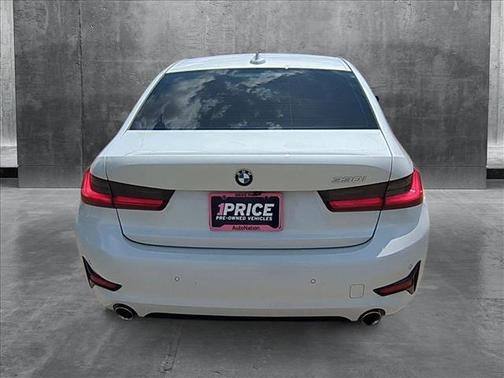 2021 BMW 330 i