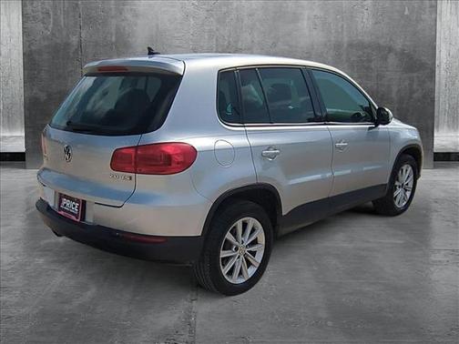 2014 Volkswagen Tiguan Auto SE