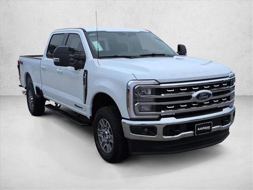 Oxford White 2026 Ford F-250 Lariat