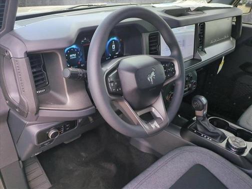2025 Ford Bronco Base 4 Door 4x4