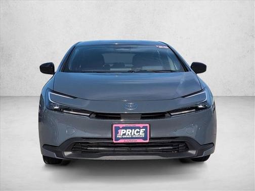 2025 Toyota Prius LE