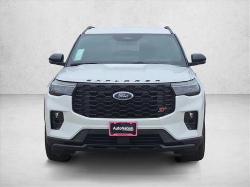 Star White Metallic Tri-Coat 2026 Ford Explorer ST