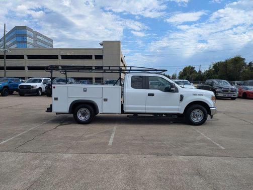 2022 Ford F-250 XL