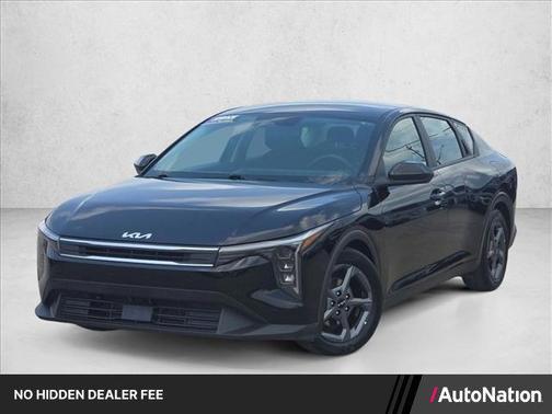 Aurora Black Pearl 2025 Kia K4 LXS