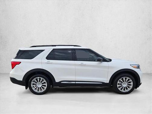 Star White Metallic Tri-Coat 2023 Ford Explorer XLT