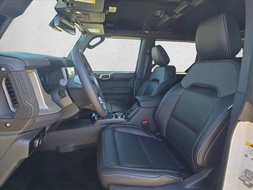 Oxford White 2026 Ford Bronco Outer Banks