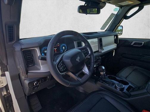 Oxford White 2026 Ford Bronco Outer Banks