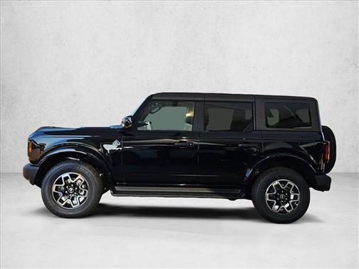 Shadow Black 2026 Ford Bronco Outer Banks