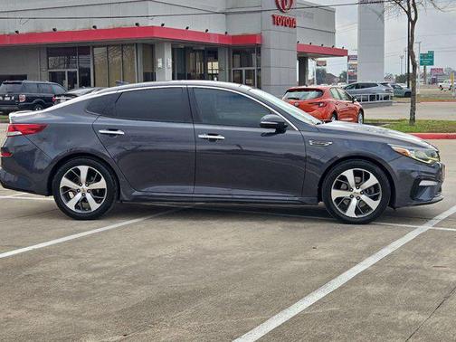 2019 Kia Optima S