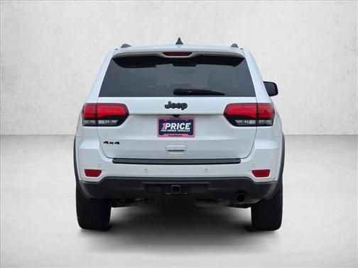Bright White Clearcoat 2018 Jeep Grand Cherokee Upland