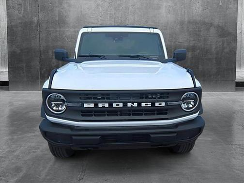 2025 Ford Bronco Base 4 Door 4x4