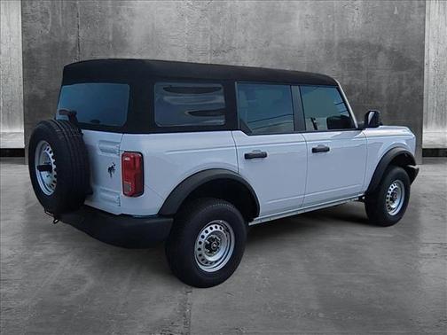 2025 Ford Bronco Base 4 Door 4x4