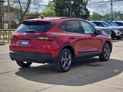 Rapid Red Metallic Tinted Clearcoat 2025 Ford Escape ST-Line