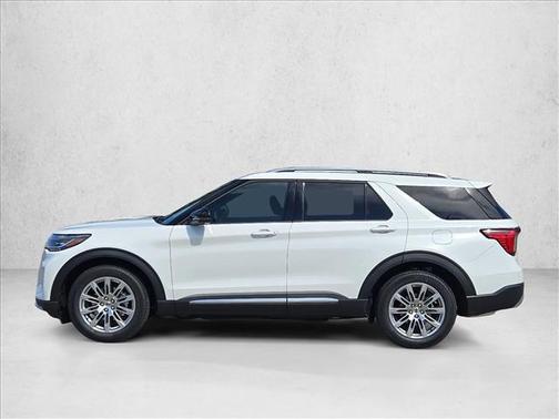 Star White Metallic Tri-Coat 2026 Ford Explorer Platinum