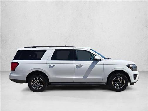 White 2024 Ford Expedition Max XLT