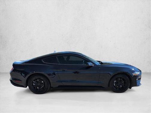 2021 Ford Mustang EcoBoost
