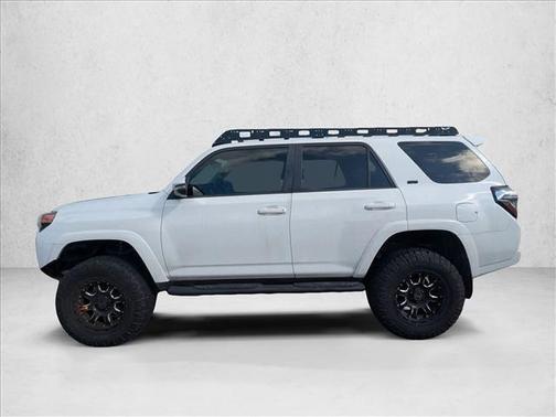 Super White 2018 Toyota 4Runner SR5 Premium