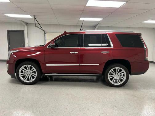 2019 Cadillac Escalade Premium Luxury