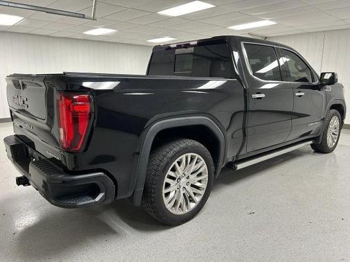 Black 2019 GMC Sierra 1500 Denali