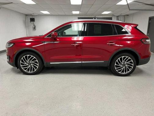 Burgundy 2020 Lincoln Nautilus Reserve