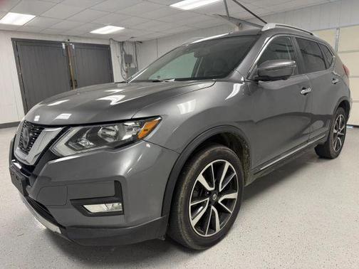 Gray 2019 Nissan Rogue SL