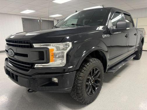 Black 2019 Ford F-150 XLT
