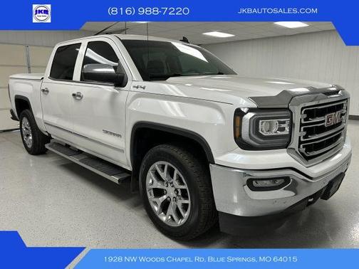 White 2017 GMC Sierra 1500 SLT