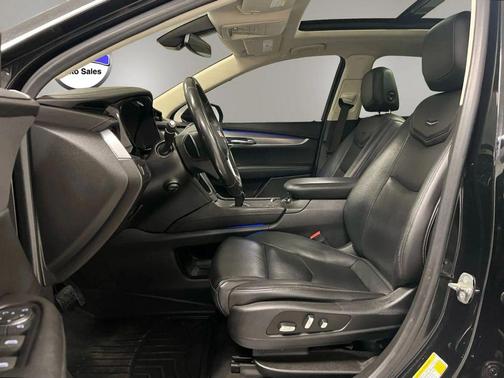 2018 Cadillac XT5 Premium Luxury