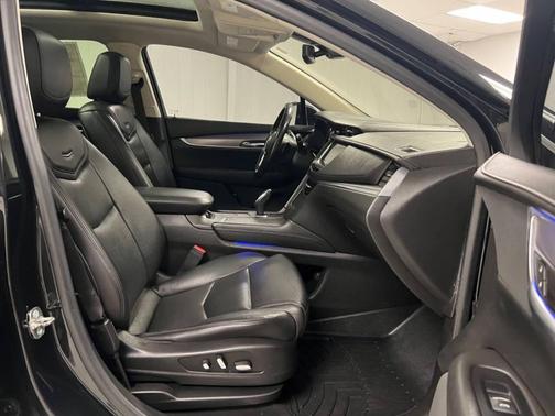 2018 Cadillac XT5 Premium Luxury