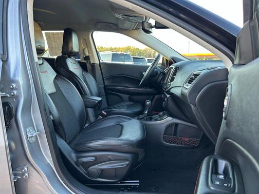 2021 Jeep Compass Trailhawk