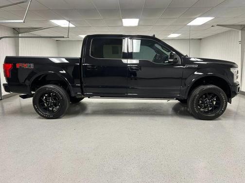 Black 2019 Ford F-150 Lariat